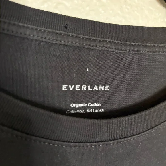 Everlane The Box-Cut Tee in Essential Cotton Black Pocket Tee Basics Large - Picture 7 of 10